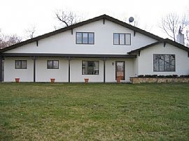 Beautiful 5 Bedroom Single Family Home with 2 Car Garage in Cherry Hill, NJ (Photo 2 of 12)