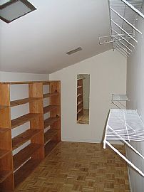 Beautiful 5 Bedroom Single Family Home with 2 Car Garage in Cherry Hill, NJ (Photo 6 of 12)