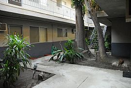 Quiet 2 Bedroom Apartment with Balcony in NO HO! in North Hollywood, CA (Photo 4 of 7)