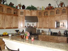Quite, Private 4 BR, 3 BA Home  in Henderson, NV (Photo 1 of 6)