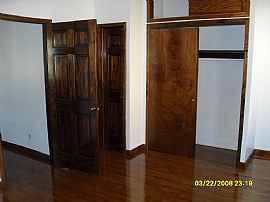 Ideal 2 BR, 1 BA Apartment  - One Block From L, A, C and J Train in Brooklyn, NY (Photo 2 of 7)