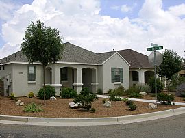 Single-Story 2 Br, 2 Ba Home in Stoneridge  in Prescott Valley, AZ