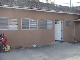 Outstanding 2 Bedroom Apartment with Utilities Paid in Huntington Beach, CA
