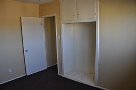 Beautiful 2 Bedroom Home with New Paint - Near Atlantic in Bell, CA (Photo 11 of 12)