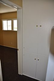 Beautiful 2 Bedroom Home with New Paint - Near Atlantic in Bell, CA (Photo 6 of 12)