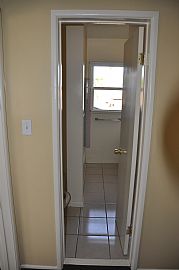 Beautiful 2 Bedroom Home with New Paint - Near Atlantic in Bell, CA (Photo 7 of 12)