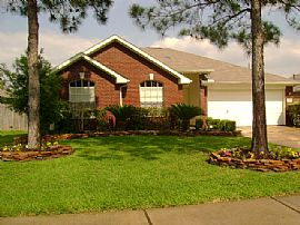 Wow-Rare 4 Bdrm/2 Bath 1 Story Split Floor Plan - Must See! in Cypress, TX