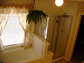 Wow-Rare 4 Bdrm/2 Bath 1 Story Split Floor Plan - Must See! in Cypress, TX (Photo 4 of 12)