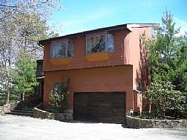 Wonderful 5 Bedroom Home on 4 Acre Estate Setting in Manorville, NY