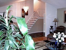 Marvelous 4 Bedroom Home with Finished Basement  in Westlake, OH (Photo 2 of 6)