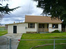 Remodeled 4 Bedroom Home with Peaceful Country Living in Cherry Valley, CA