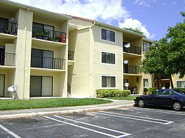 Brand New 3 Bedroom Condo in Excellent Location in Coral Springs, FL (Photo 2 of 12)