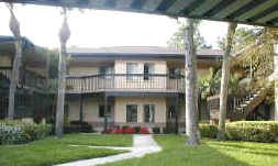 Spacious  2 Bedroom Condo with Screened in Porch in Clearwater, FL