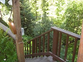 Elegant 3 Bedroom River Front Home with Wonderful River Views in Ben Lomond, CA (Photo 10 of 12)