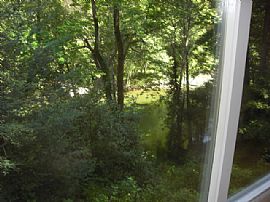 Elegant 3 Bedroom River Front Home with Wonderful River Views in Ben Lomond, CA (Photo 5 of 12)