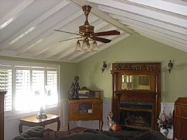 Elegant 3 Bedroom River Front Home with Wonderful River Views in Ben Lomond, CA (Photo 8 of 12)