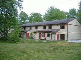Great Deals on These Redecorated 2 Bedroom Townhomes in Greensboro, NC (Photo 3 of 3)