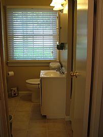 Great 4 Bedroom Ranch on Almost An Acre in West County in Ballwin, MO (Photo 11 of 12)