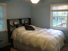 Great 4 Bedroom Ranch on Almost An Acre in West County in Ballwin, MO (Photo 2 of 12)