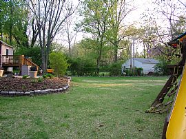 Great 4 Bedroom Ranch on Almost An Acre in West County in Ballwin, MO (Photo 5 of 12)