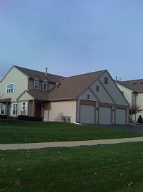 Prestigious 2 Bedroom Townhouse with $100 Cash Credit  in Naperville, IL (Photo 5 of 5)