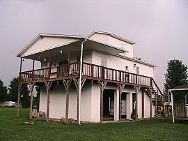 Pretty 3 Bedroom Waterfront Home with Dock on The Ohio River in Reedsville, OH