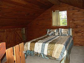 Lovely 4 Bedroom Log Cabin Home Vacation Home Near Penn State  in Rote, PA (Photo 3 of 3)