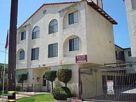 Exquisite 1 BR, 1 BA  Home with Fireplace - One Month Free! in Hawthorne, CA