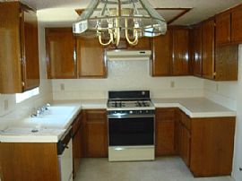 Exquisite 1 BR, 1 BA  Home with Fireplace - One Month Free! in Hawthorne, CA (Photo 2 of 7)