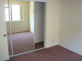 Exquisite 1 BR, 1 BA  Home with Fireplace - One Month Free! in Hawthorne, CA (Photo 6 of 7)