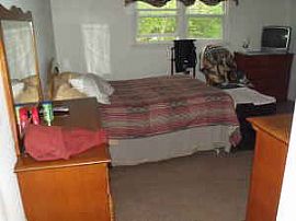 Exquisite 1 Bedroom Ranch Condo in Great Location in Vernon Rockville, CT (Photo 2 of 7)