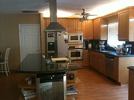 Spacious 2 Bedroom Pool Home with Garage in Boca Raton, FL (Photo 2 of 10)