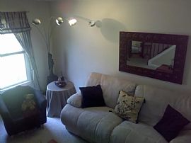 Cozy 2 Bedroom Townhouse with Lots of Storage and Great Schools in Cape Saint Claire, MD (Photo 2 of 8)