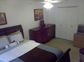 Cozy 2 Bedroom Townhouse with Lots of Storage and Great Schools in Cape Saint Claire, MD (Photo 5 of 8)