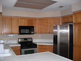 Two Story, 3 Bedroom Home in N. Oxnard - Gated Community  in Oxnard, CA (Photo 8 of 12)