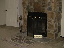 Great 3 Bedroom Townhouse Rent to Own - Great Location! in Laurel, MD (Photo 5 of 12)