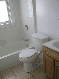 Spacious 2 Bedroom Duplex Home with Off Street Parking  in Price Hill, OH (Photo 6 of 10)