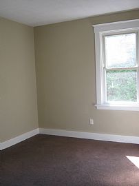 Spacious 2 Bedroom Duplex Home with Off Street Parking  in Price Hill, OH (Photo 8 of 10)