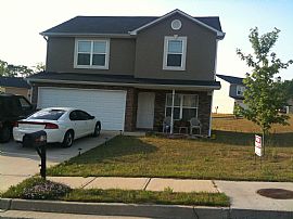 Quiet 4 Bedroom Home - Near Airport! in Jonesboro, GA