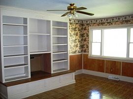 Cute 3 Bedroom Cottage Home with Amazing Front Porch in Charlotte, NC (Photo 3 of 7)