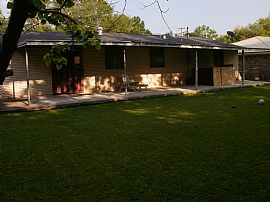 Wonderful, Furnished 3 Bedroom Brick Home - Near School in New Iberia, LA (Photo 8 of 11)