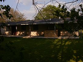 Wonderful, Furnished 3 Bedroom Brick Home - Near School in New Iberia, LA (Photo 9 of 11)