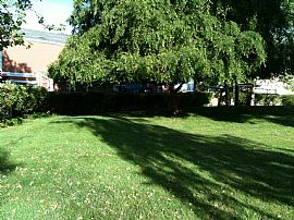 Fantastic 2 Bedroom Condo with Lots of Storage in Benicia, CA (Photo 3 of 9)