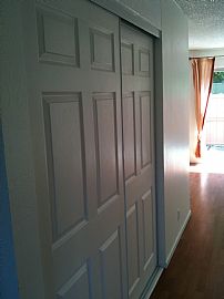 Fantastic 2 Bedroom Condo with Lots of Storage in Benicia, CA (Photo 4 of 9)