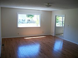 New, Renovated 3 Bedroom Home with Den  in Norfolk, VA (Photo 3 of 8)