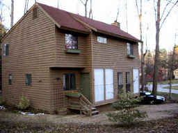 Charming 3 Bedroom Home Located in a Quiet Neighborhood in Richmond, VA