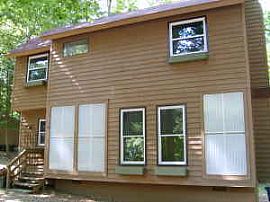 Charming 3 Bedroom Home Located in a Quiet Neighborhood in Richmond, VA (Photo 2 of 4)