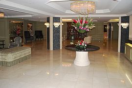 Remodeled 2 Bedroom Condo on The Wilshire Corridor in Los Angeles, CA (Photo 4 of 9)