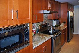 Remodeled 2 Bedroom Condo on The Wilshire Corridor in Los Angeles, CA (Photo 9 of 9)