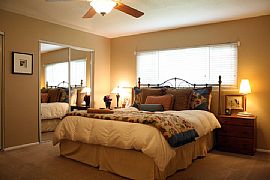 Lovely 3 Bedroom Home with Gourmet Kitchen in Alta Loma in Rancho Cucamonga, CA (Photo 4 of 8)